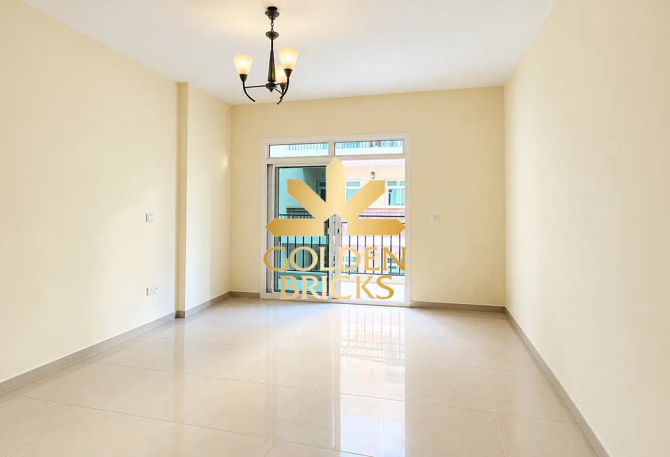 165035206 - Property Main Image