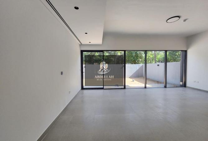 16211220 - Property Image 2