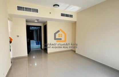 Apartment - 1 Bedroom - 1 Bathroom for rent in Riviera Tower - Al Majaz 3 - Al Majaz - Sharjah