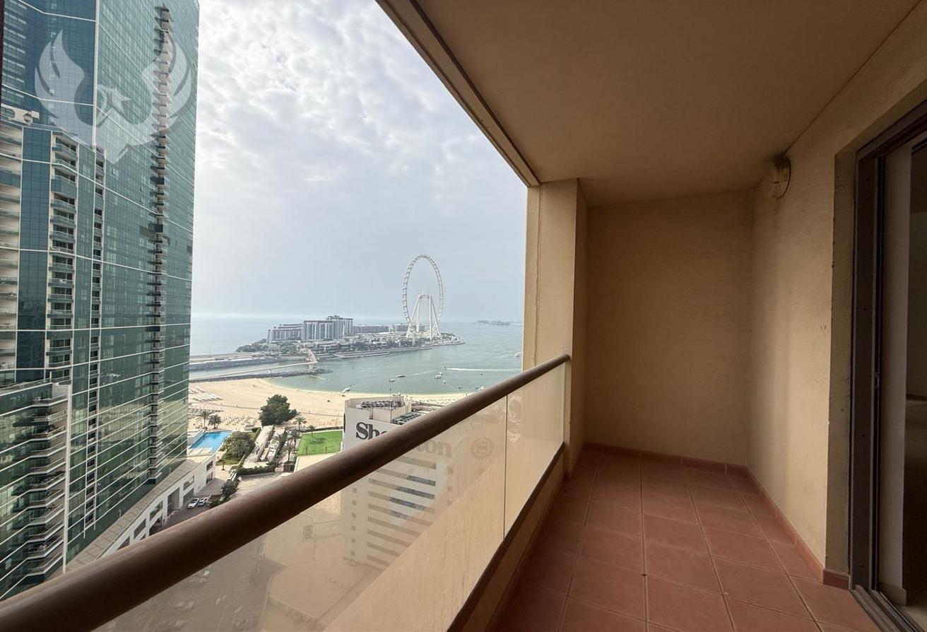 Skyline Luxury | 4 Bedrooms | Stunning Water Views photo 2