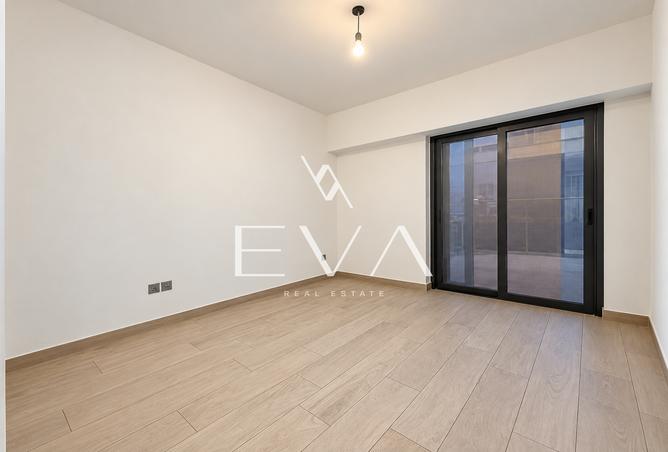 UNFURNISHED | STUDIO | VACANT photo 3