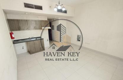 Apartment - Studio - 1 for rent in Fire Station Road - Muwaileh - Sharjah