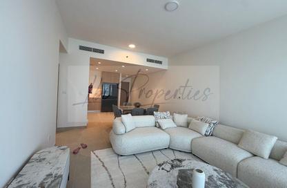 Apartment - 2 Bedrooms - 2 Bathrooms for rent in Seagate Building 1 - Seagate - Mina Rashid - Dubai