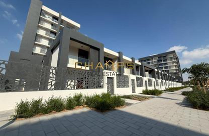 Apartment - 3 Bedrooms - 3 Bathrooms for rent in The Gate - Masdar City - Abu Dhabi Apartment - 3 Bedrooms - 3 Bathrooms for rent in The Gate - Masdar City - Abu Dhabi