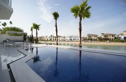 Villa - 4 Bedrooms - 5 Bathrooms for rent in Garden Homes Frond A - Garden Homes - Palm Jumeirah - Dubai