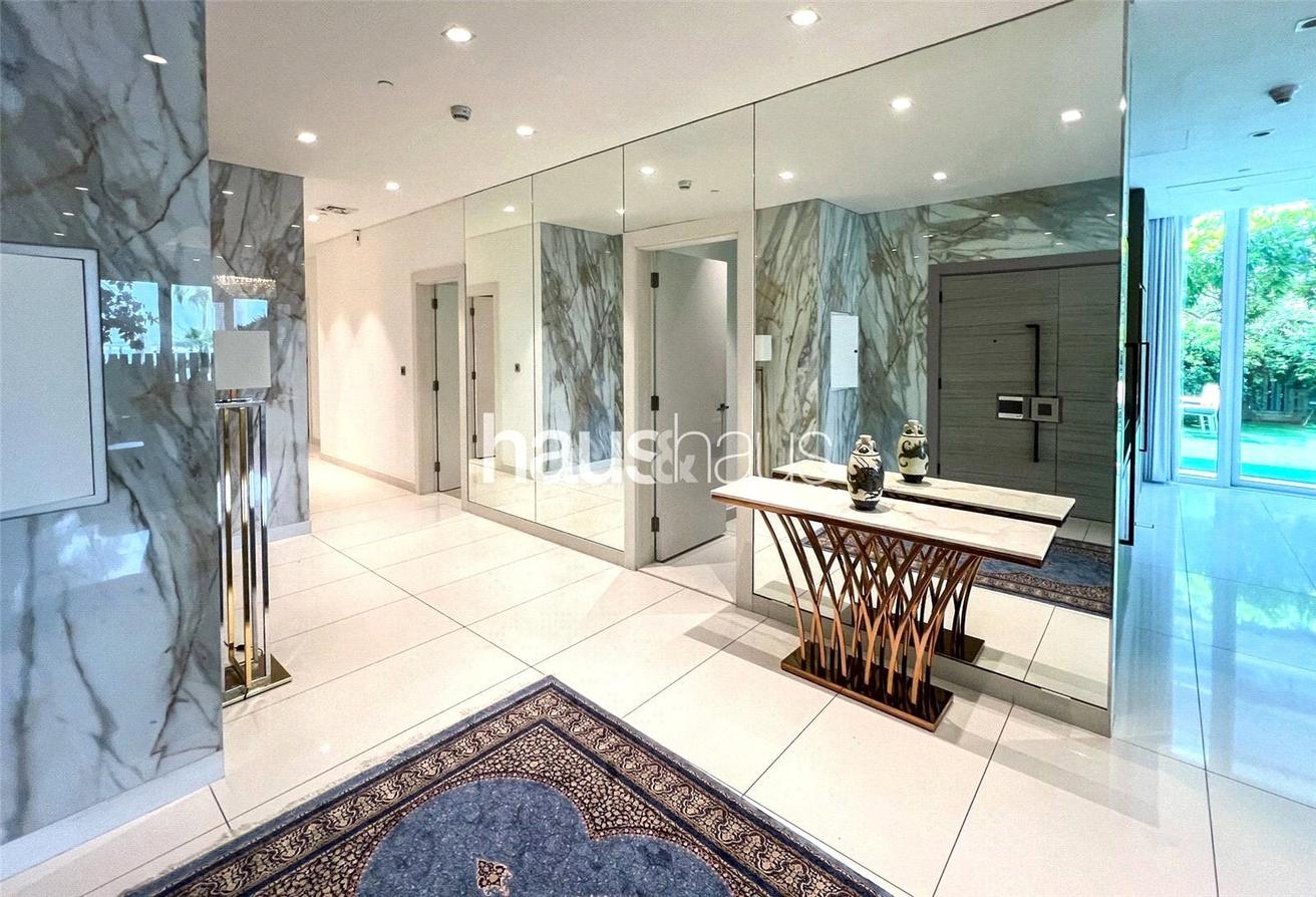 Private garden | Fully upgraded | Vacant photo 19