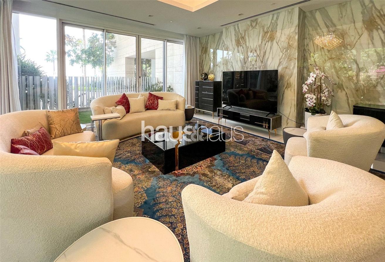 Private garden | Fully upgraded | Vacant photo 21