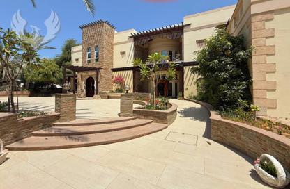 Villa - 6 Bedrooms - 7 Bathrooms for sale in Sector H - Emirates Hills - Dubai