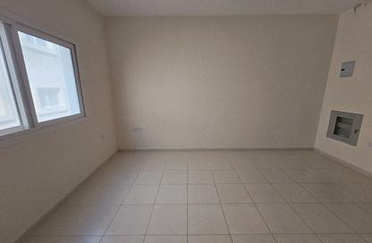 Apartment - Studio - 1 for rent in Fire Station Road - Muwaileh - Sharjah