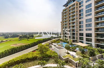 Apartment - 3 Bedrooms - 5 Bathrooms for sale in Vida Residence 2 - Vida Residence - The Hills - Dubai