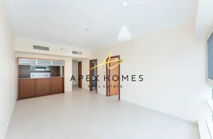 شقة - غرفة نوم - 1 حمام للايجار في السحاب 2 - السحاب - دبي مارينا - دبي