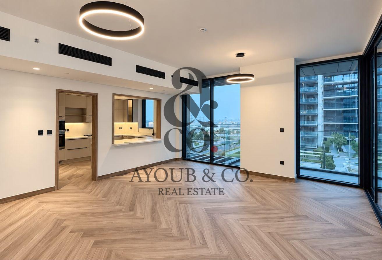 Large Layout | Golf Community | Premium Living photo 2
