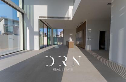 Villa - 4 Bedrooms - 6 Bathrooms for rent in Nad Al Sheba Gardens Phase 2 - Nad Al Sheba 1 - Nad Al Sheba - Dubai Villa - 4 Bedrooms - 6 Bathrooms for rent in Nad Al Sheba Gardens Phase 2 - Nad Al Sheba 1 - Nad Al Sheba - Dubai