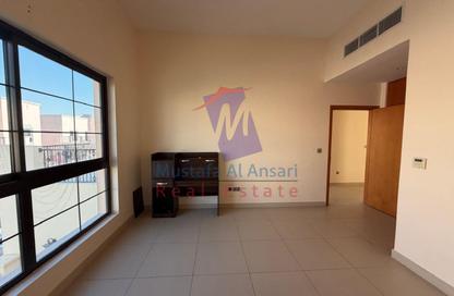 Apartment - 4 Bedrooms - 4 Bathrooms for rent in Nad Al Sheba Villas - Nad Al Sheba 3 - Nad Al Sheba - Dubai Apartment - 4 Bedrooms - 4 Bathrooms for rent in Nad Al Sheba Villas - Nad Al Sheba 3 - Nad Al Sheba - Dubai