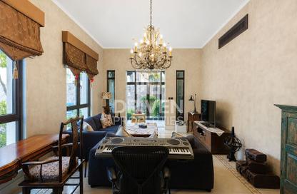Apartment - 2 - 3 for sale in Miska 5 - Miska - Old Town - Downtown Dubai - Dubai