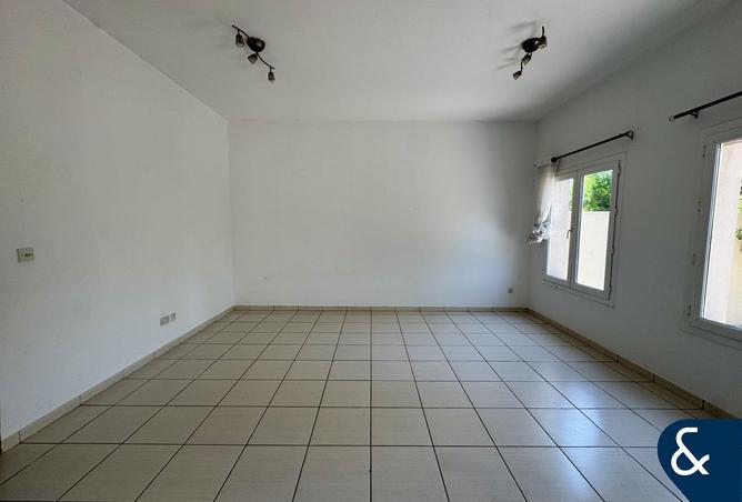 82367943 - Property Image 3