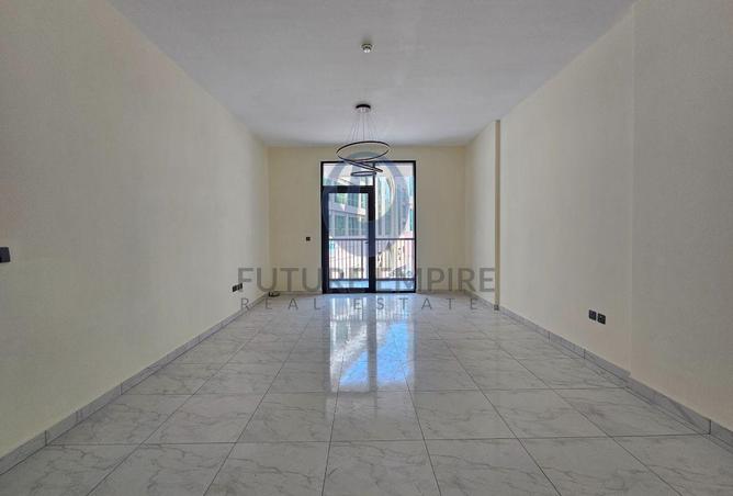 76982228 - Property Image 3