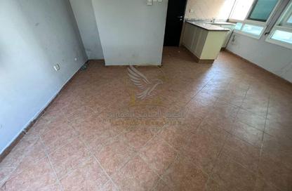 Apartment - Studio - 1 for rent in Al Butina 9 Building - Bu Tina - Al Sharq - Sharjah