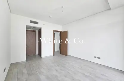 شقة - غرفة نوم - 2 حمامات للايجار في اتريا ار اى - اتريا ريسيدينسز - اتريا اس ايه - الخليج التجاري - دبي