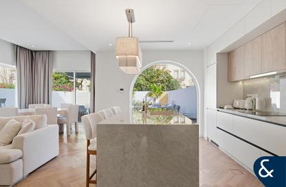 Villa - 3 Bedrooms - 3 Bathrooms for sale in Springs 11 - The Springs - Dubai