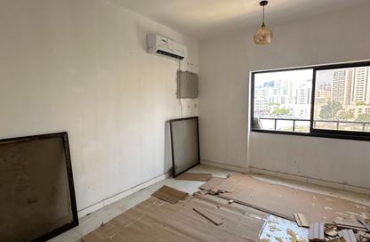 Apartment - 3 Bedrooms - 3 Bathrooms for rent in Abu Shagara building - Abu shagara - Sharjah