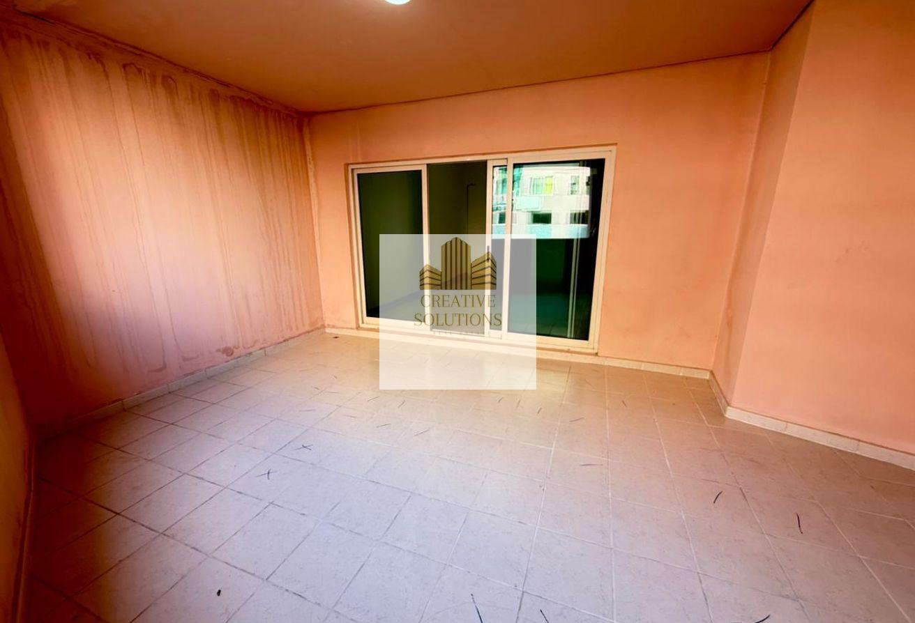 CHILLER FREE BOX BALCONY STUDIO CLOSED KITCHEN photo 5