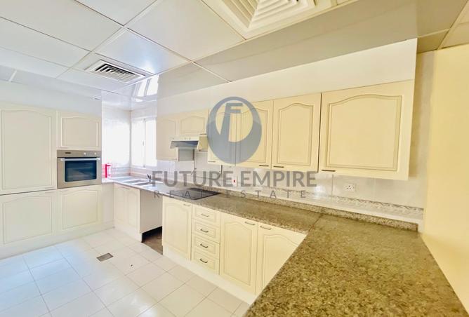 74641852 - Property Image 3