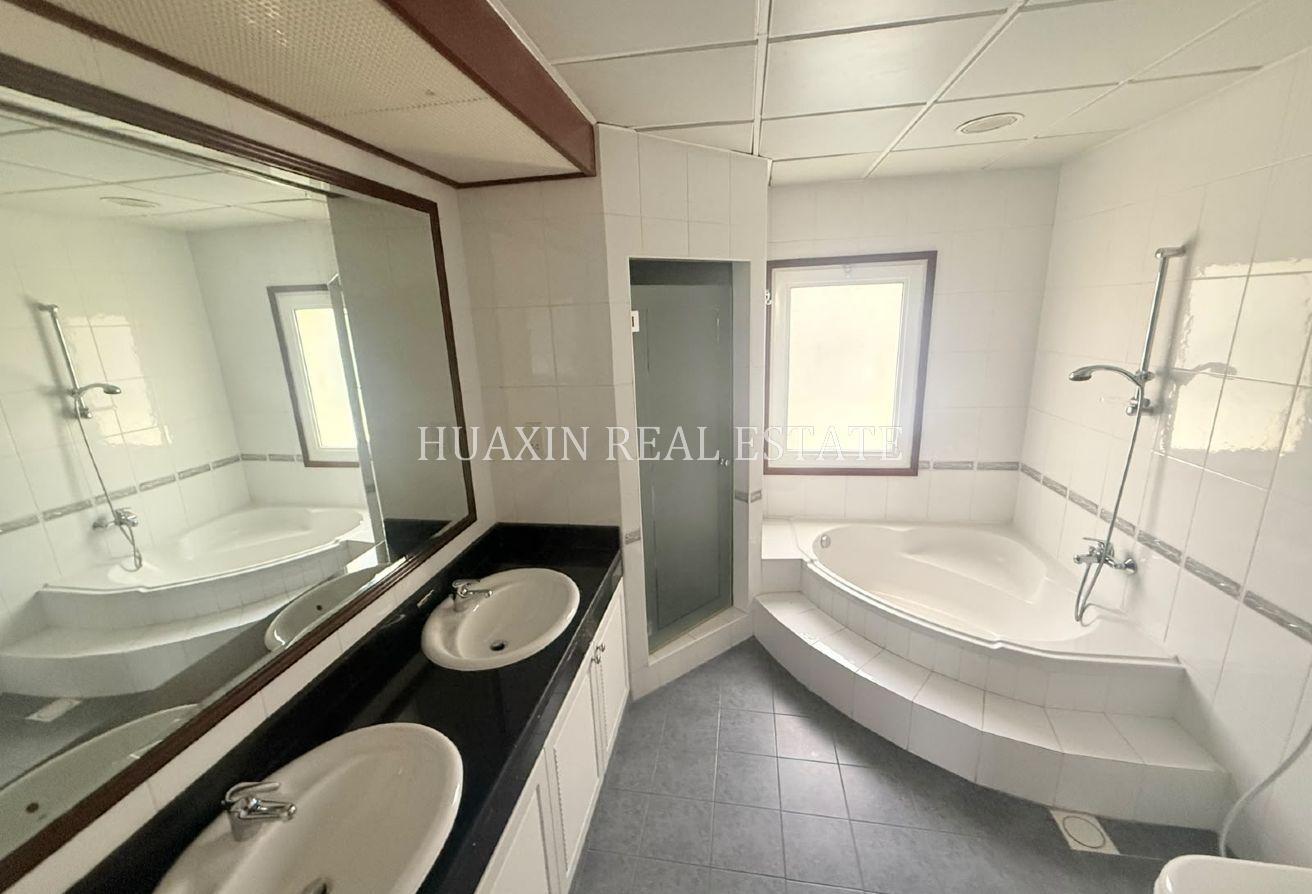 Very Nice |Small Compound of 4 Villas |Shared Pool photo 12