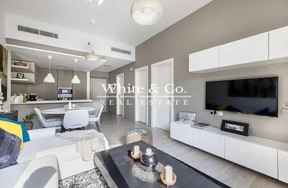 شقة - غرفة نوم - 1 حمام للايجار في محلة ايتون - منطقة 15 - قرية جميرا الدائرية - دبي