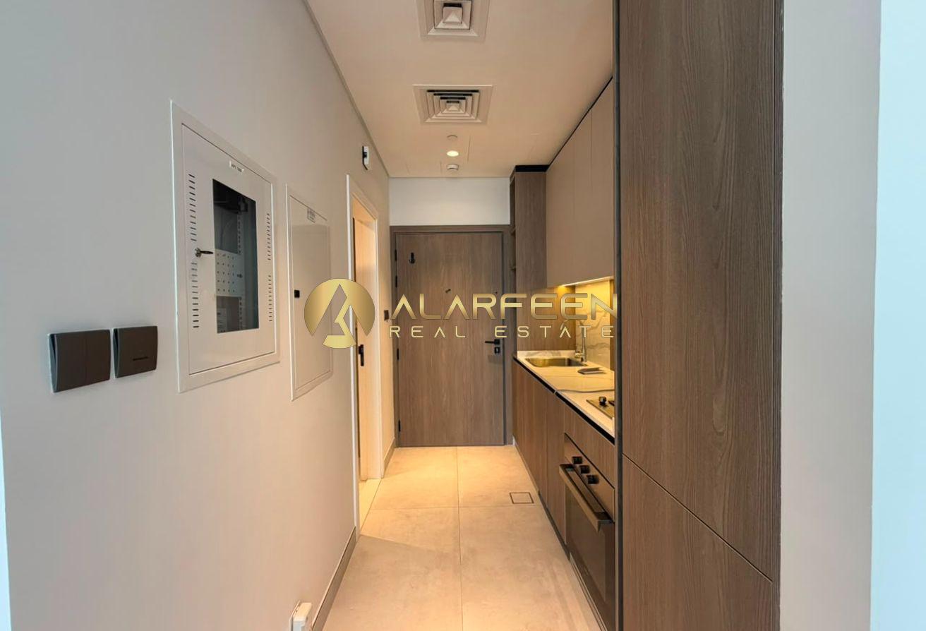 Well Maintained | Spacious Studio | Ready to Move photo 8