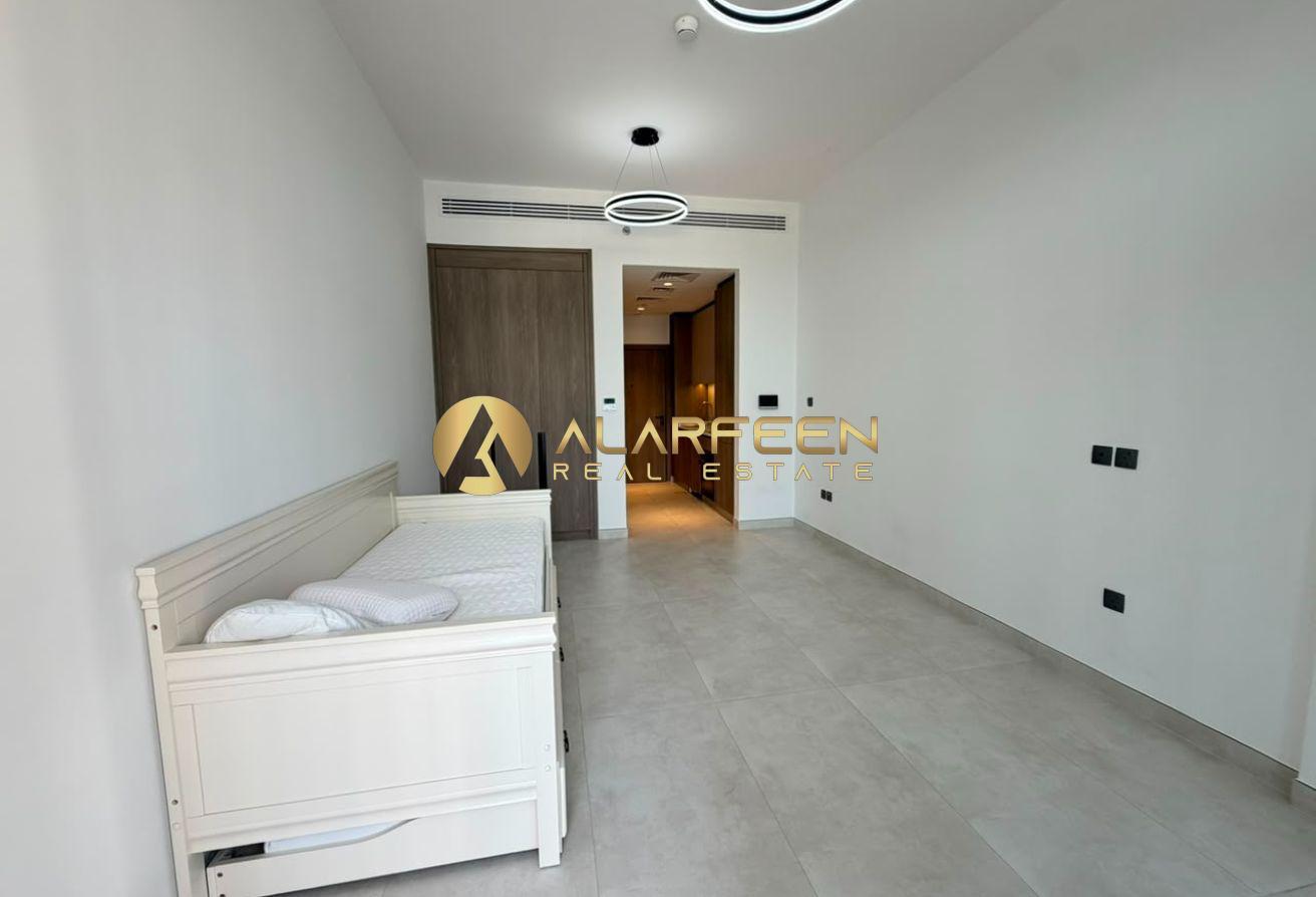 Well Maintained | Spacious Studio | Ready to Move photo 2
