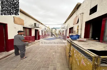 سكن عمال - استوديو - 8 حمامات للايجار في مبني علي موسى - الصجعة الصناعية - الصجعة - الشارقة