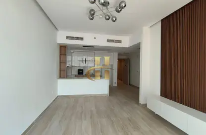 Apartment - 1 Bedroom - 2 Bathrooms for rent in The East Crest by Meteora - District 17 - Jumeirah Village Circle - Dubai