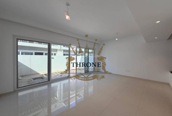 71519617 - Property Image 2