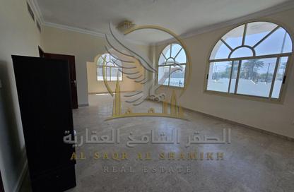 Villa - 5 Bedrooms - 7 Bathrooms for rent in Sharqan - Al Heerah - Sharjah Villa - 5 Bedrooms - 7 Bathrooms for rent in Sharqan - Al Heerah - Sharjah