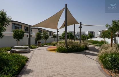 Villa - 4 - 5 for sale in Opal Gardens - District 11 - Mohammed Bin Rashid City - Dubai