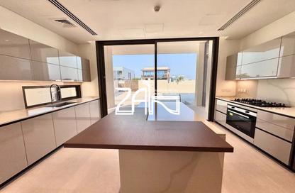 Villa - 5 Bedrooms - 7 Bathrooms for sale in Nad Al Dhabi - Al Jubail Island - Abu Dhabi