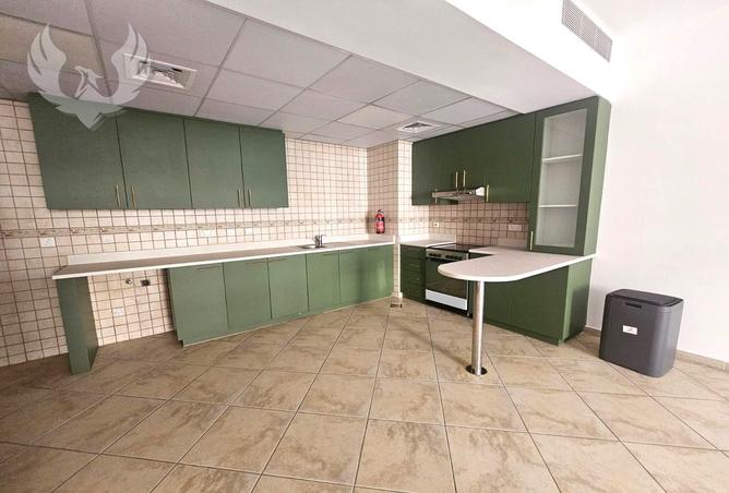 78993367 - Property Image 3