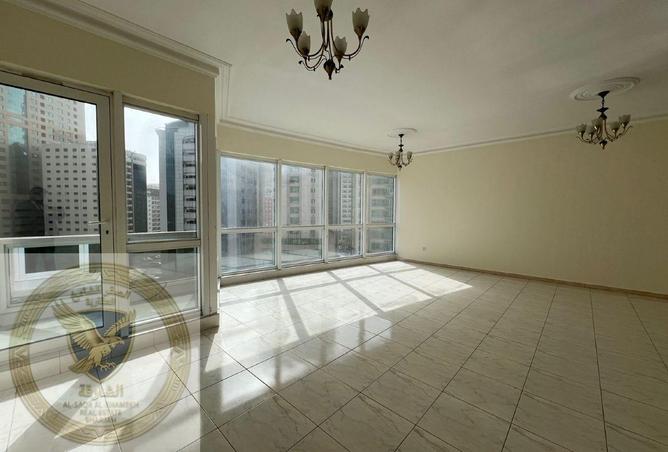 97396489 - Property Image 2
