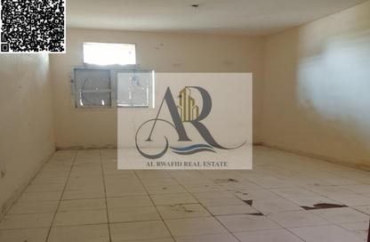 Labor Camp - Studio - 7+ Bathrooms for rent in Al Sajaa S - Al Sajaa - Sharjah