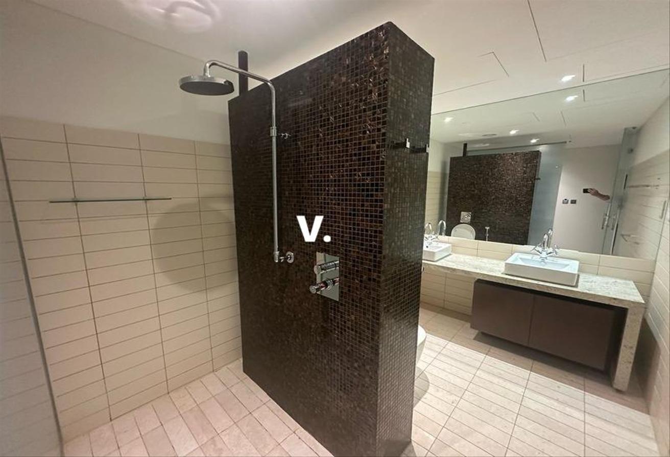 Furnished | Free AC | Close To One Central photo 12
