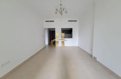 Apartment - 2 Bedrooms - 3 Bathrooms for rent in Plaza Residences 2 - Plaza Residences - District 13 - Jumeirah Village Circle - Dubai