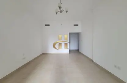 Apartment - 2 Bedrooms - 3 Bathrooms for rent in Plaza Residences 2 - Plaza Residences - District 13 - Jumeirah Village Circle - Dubai