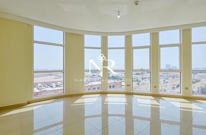 Apartment - 3 - 4 for rent in United Square - Al Khalidiya - Abu Dhabi