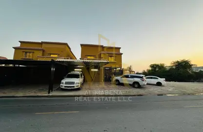 فيلا - 6 غرف نوم - 8 حمامات للبيع في 2 المويهات - المويهات - عجمان