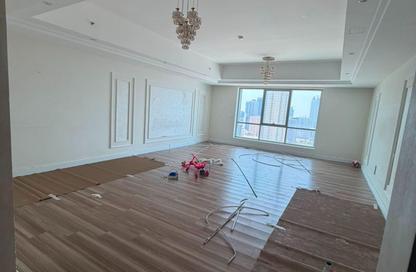 Apartment - 2 Bedrooms - 3 Bathrooms for rent in Al Dana Tower - Al Majaz 3 - Al Majaz - Sharjah
