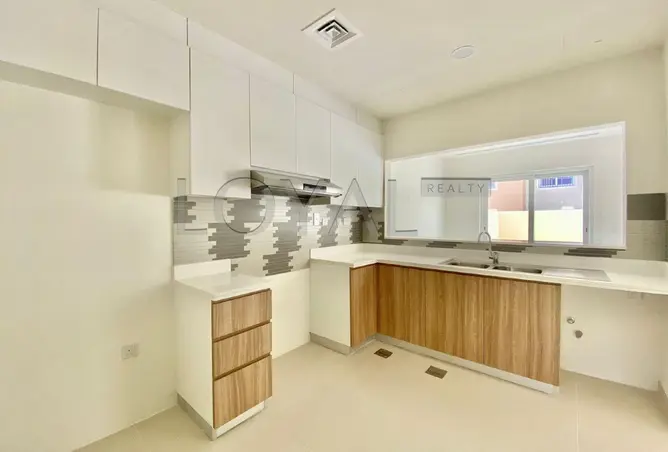 151916530 - Property Image 2