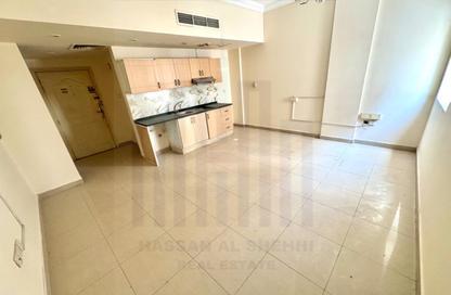 Apartment - Studio - 1 Bathroom for rent in Muwailih Building - Muwaileh - Sharjah