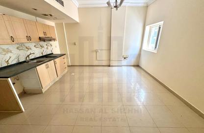 Apartment - Studio - 1 Bathroom for rent in Muwailih Building - Muwaileh - Sharjah