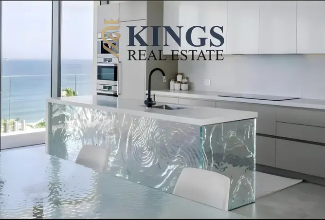 98244033 - Property Image 3